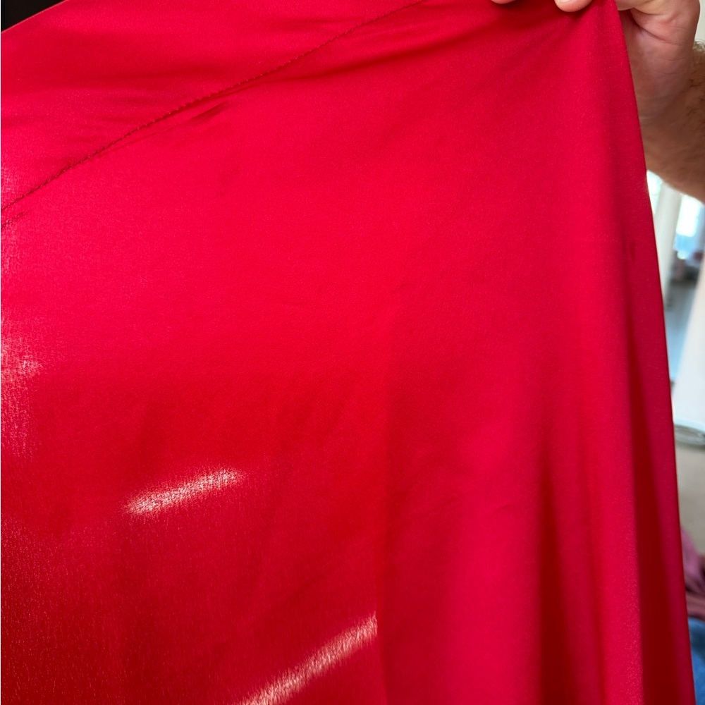 La Femme Red Satin Deep V-neck A-line Gown Formal Gown Prom Size 12 - Picture 6 of 10